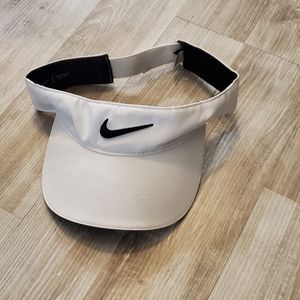 Nike men's visor